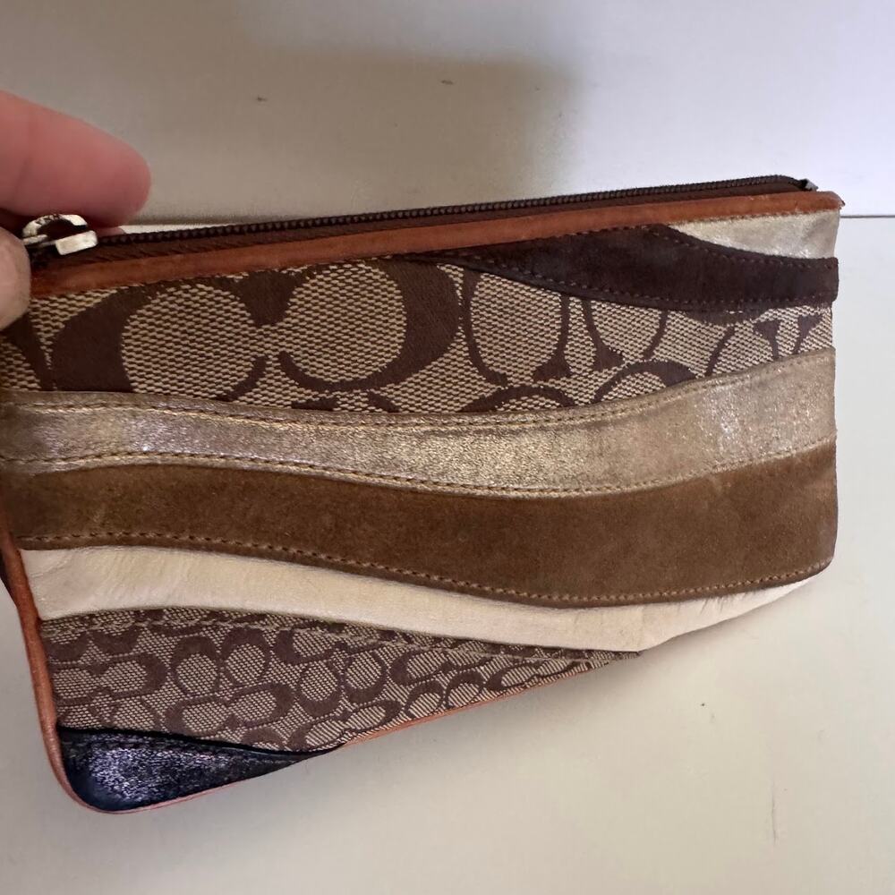 Coach Vintage Y2K Wave Patchwork Brown Tan Signature Metallic Wristlet Clutch - Picture 5 of 8